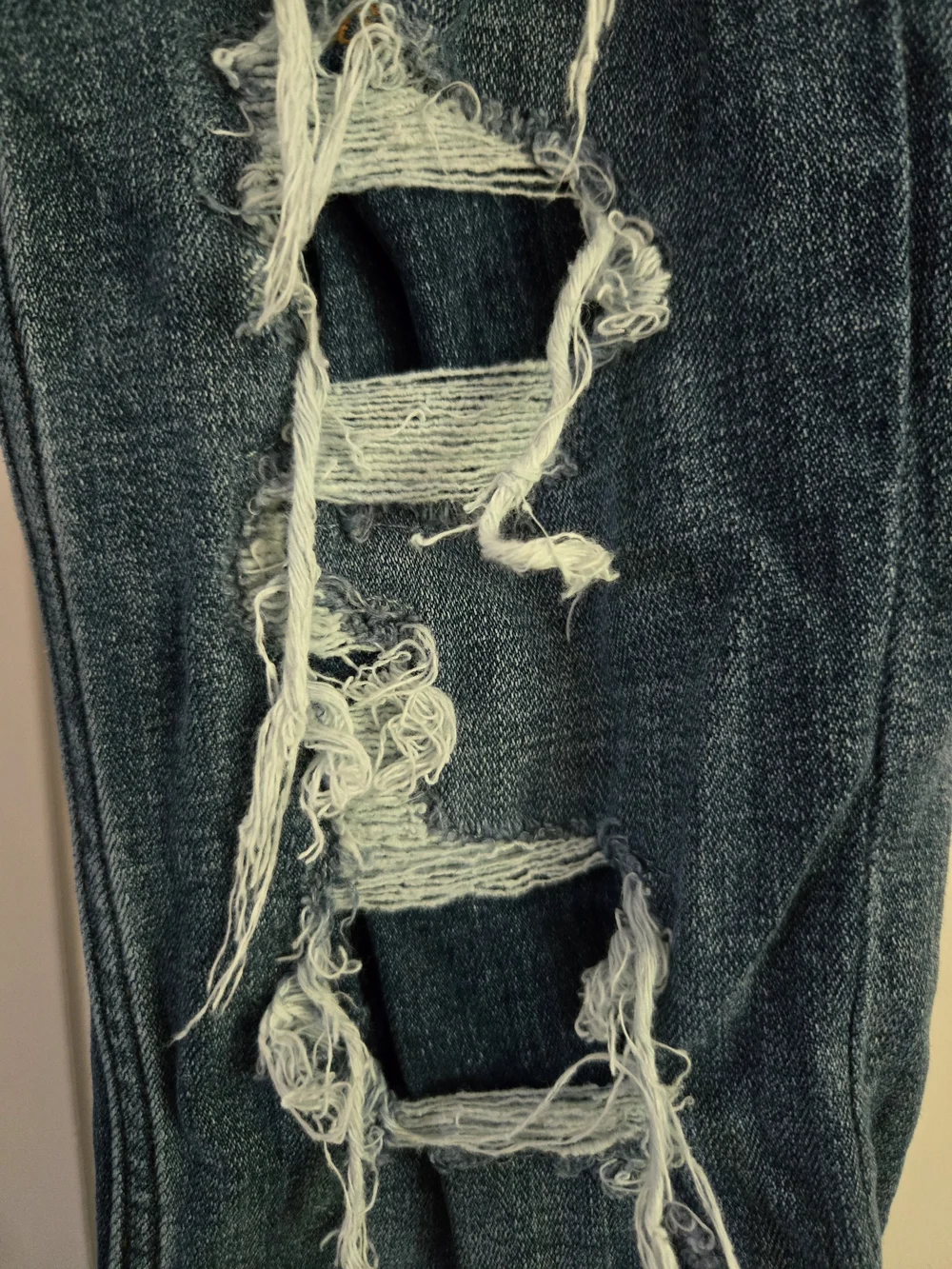 Abercrombie Kids Skinny Jeans 13/14 Blue Distressed Ripped Shredded Denim